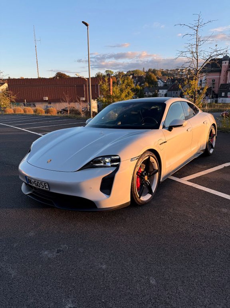 Porsche Taycan