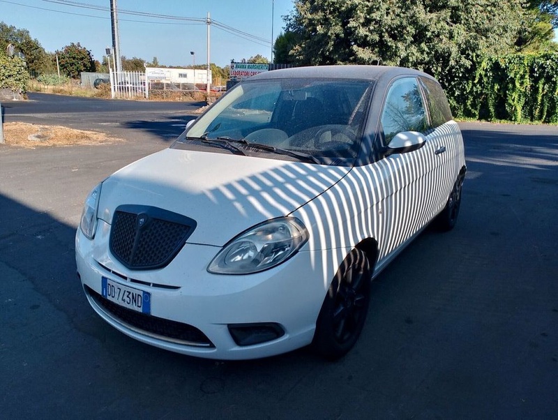 Lancia Ypsilon