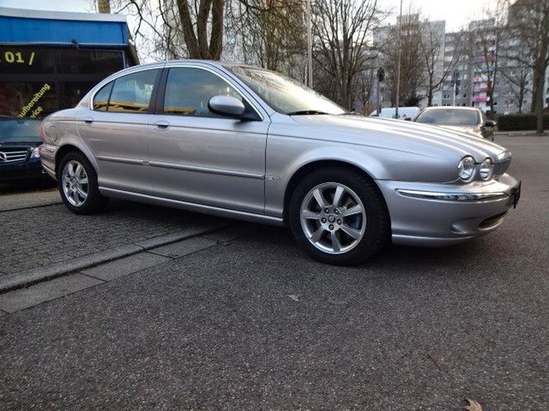 Jaguar X-TYPE
