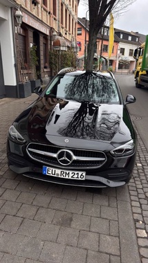 Mercedes-Benz 220 2024