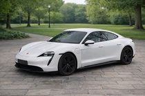 Porsche Taycan 2021