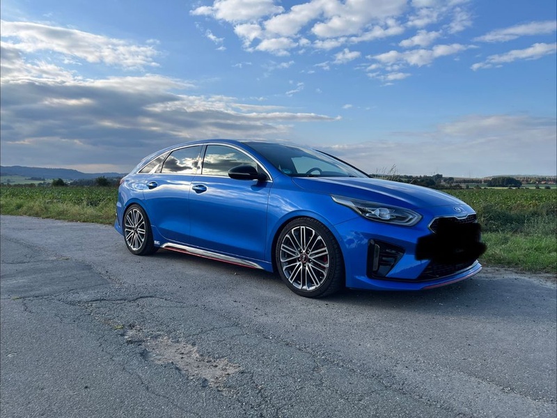 Kia pro cee'd / ProCeed