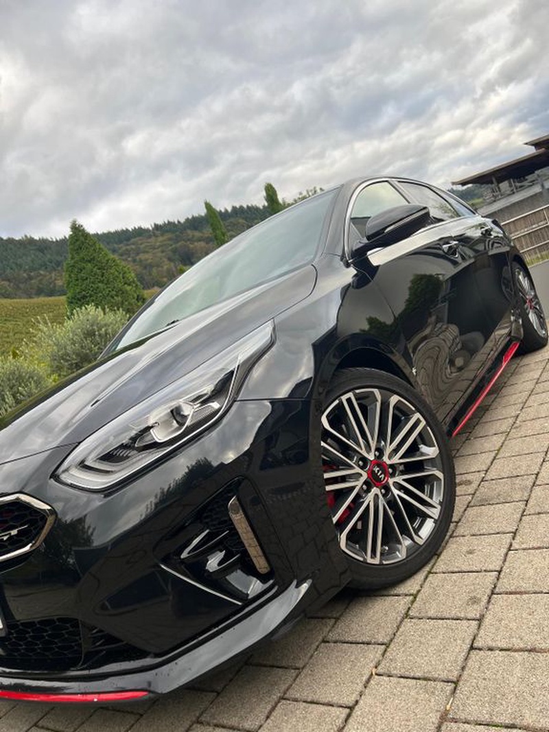 Kia pro cee'd / ProCeed