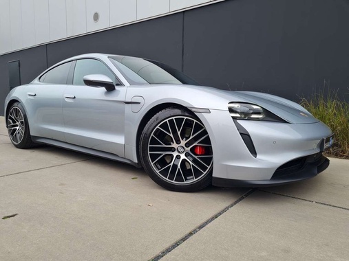 Porsche Taycan 2021