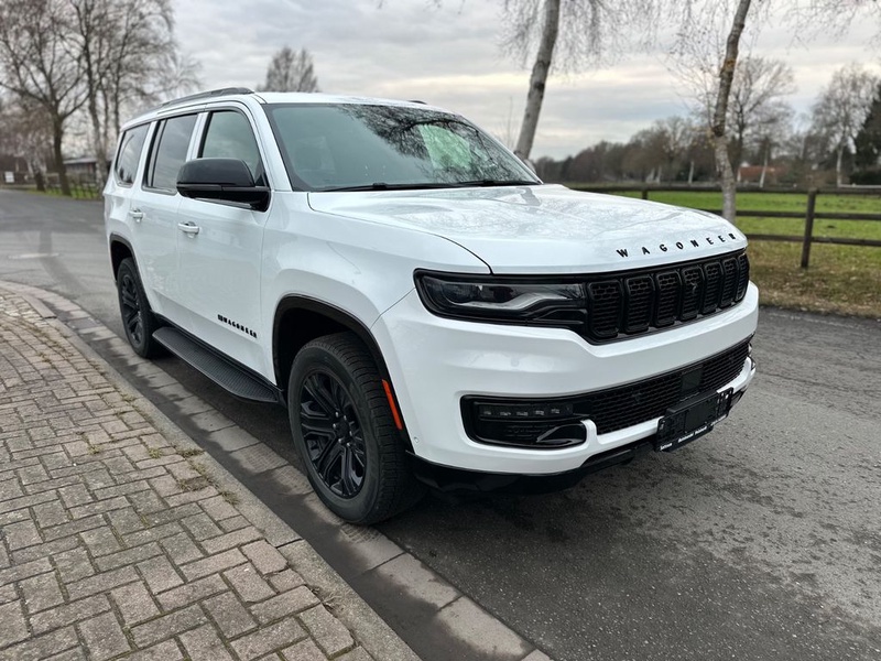 Jeep Wagoneer