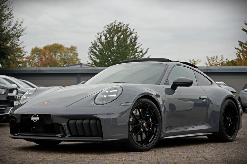 Porsche 992
