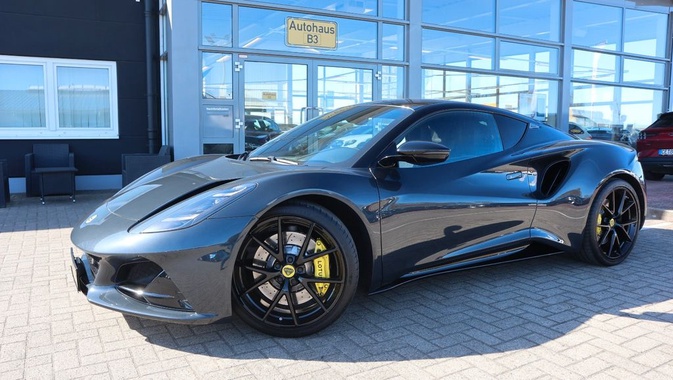 Lotus Emira 2023