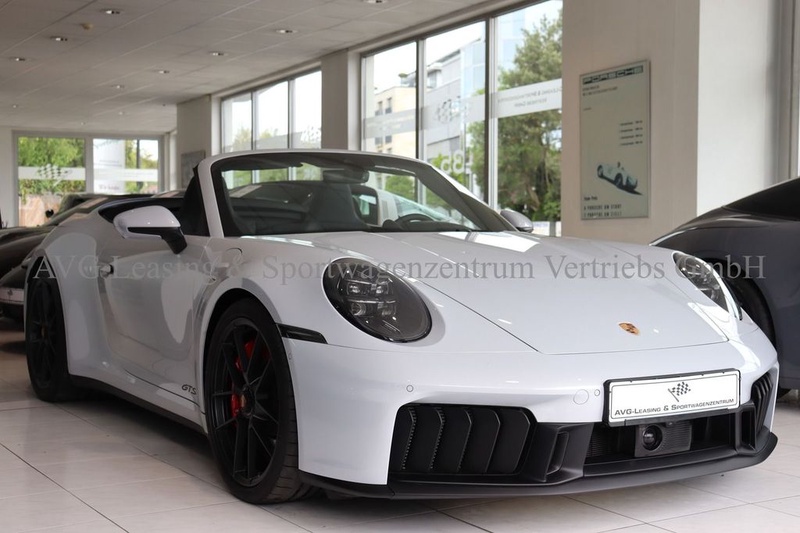 Porsche 992