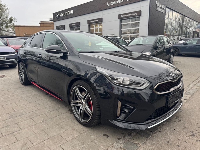 Kia pro cee'd / ProCeed