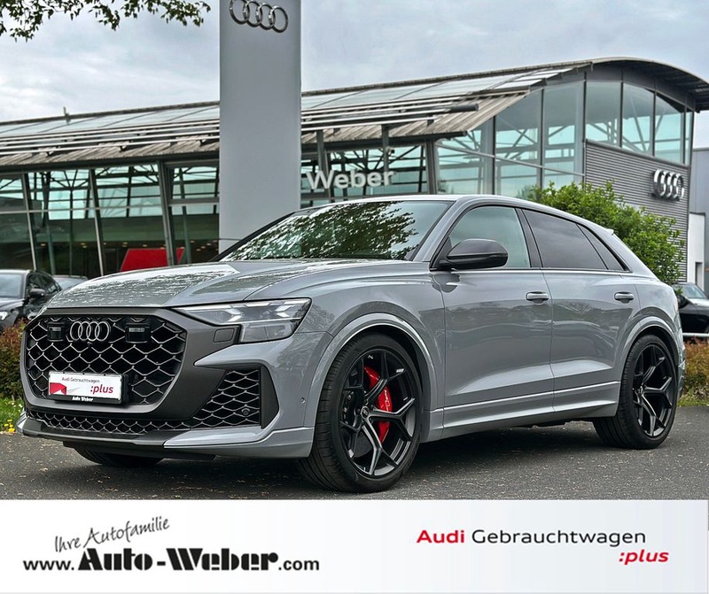 Audi RSQ8