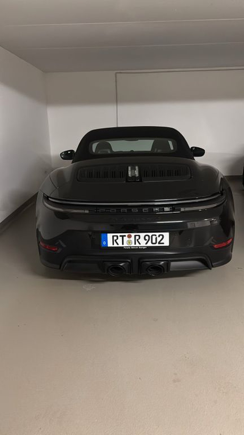 Porsche 992
