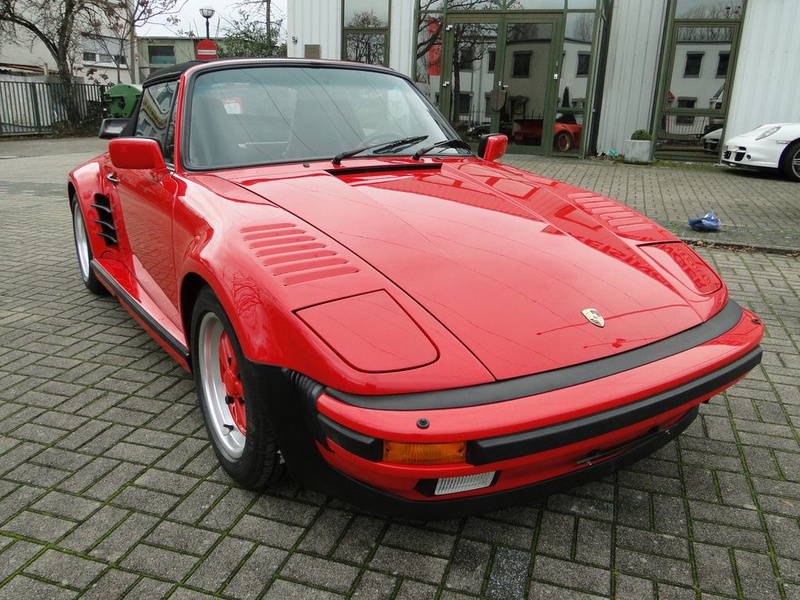 Porsche 930