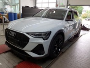 Audi e-tron 2023