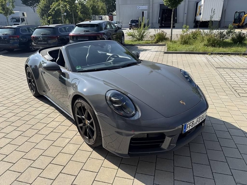 Porsche 992