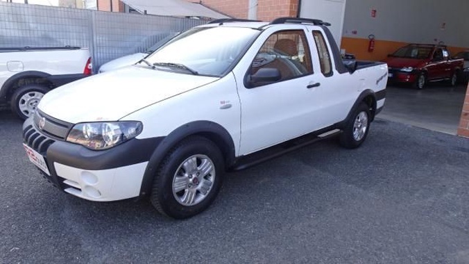 Fiat Strada 2010