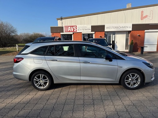 Opel Astra 2021