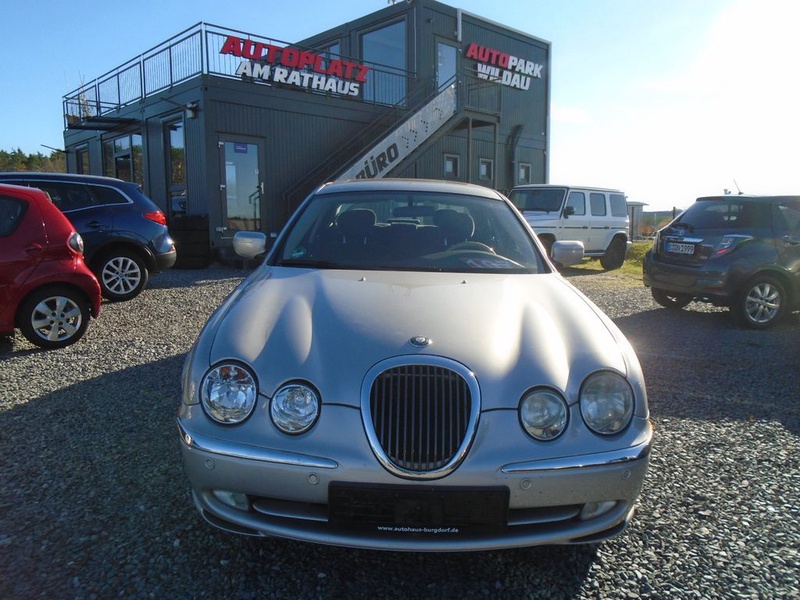 Jaguar S-TYPE