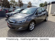 Opel Astra 2011