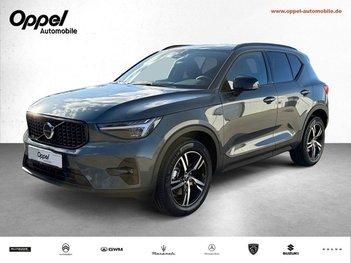 Volvo XC40 2025