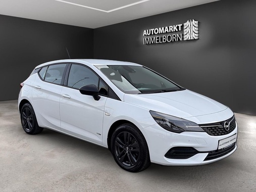Opel Astra 2021