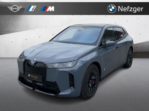 BMW iX 2025