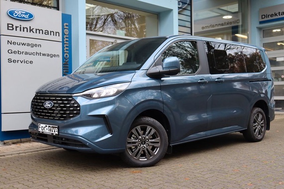 Ford Tourneo Custom 2025