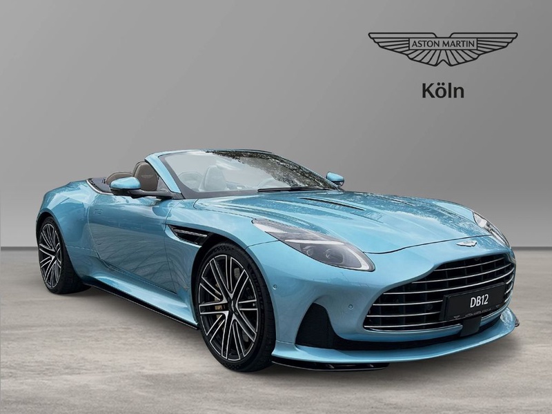 Aston Martin DB12