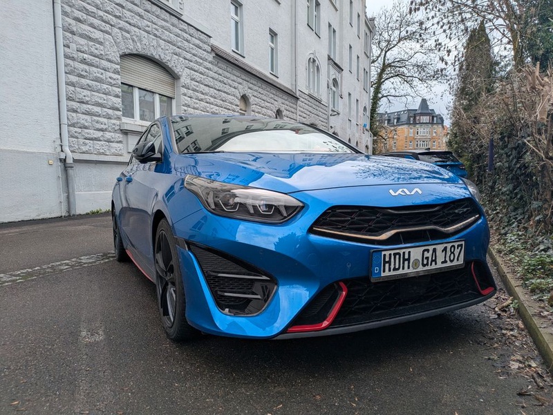 Kia pro cee'd / ProCeed