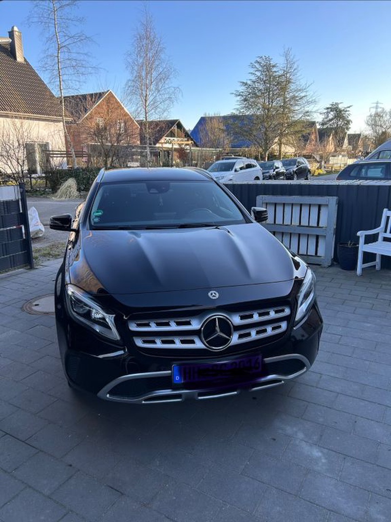 Mercedes-Benz GLA-Class