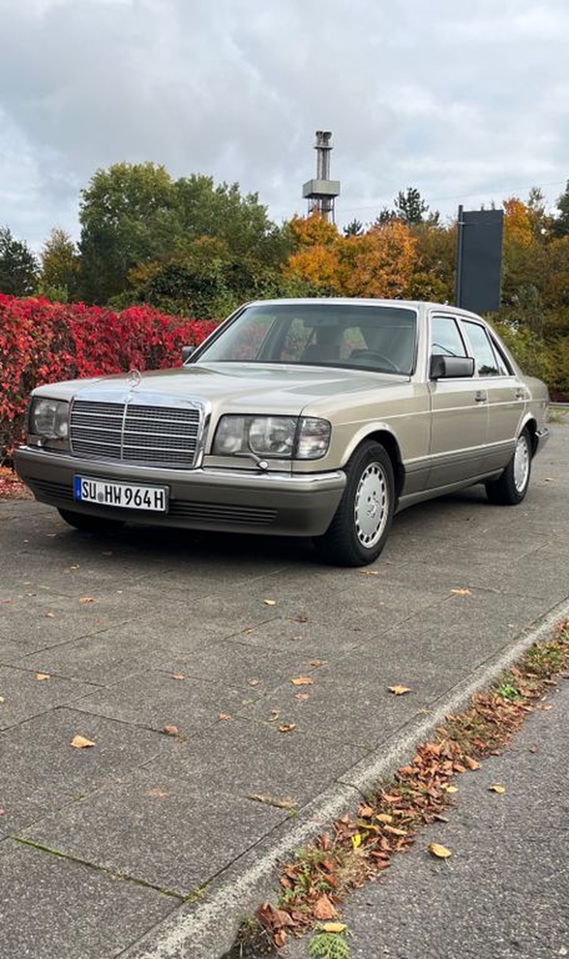 Mercedes-Benz S-Class