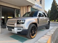 Land Rover Defender 2023