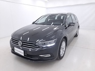 Volkswagen Passat 2021