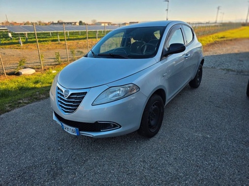 Lancia Ypsilon 2014