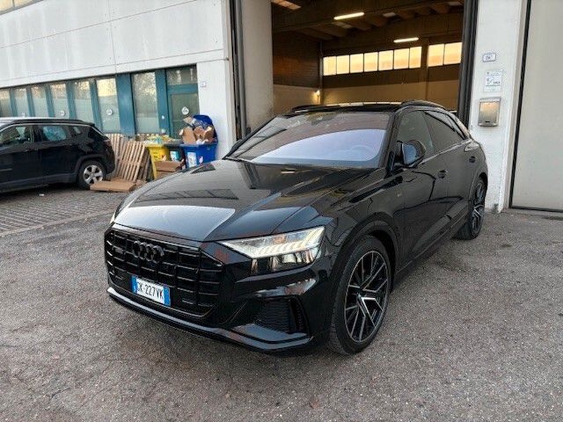 Audi Q8