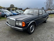 Mercedes-Benz 230 1981