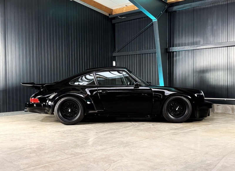 Porsche 964