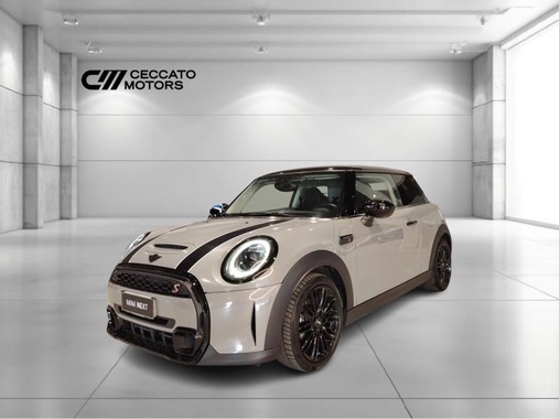 MINI Other 2022