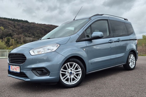 Ford Tourneo Courier 2021