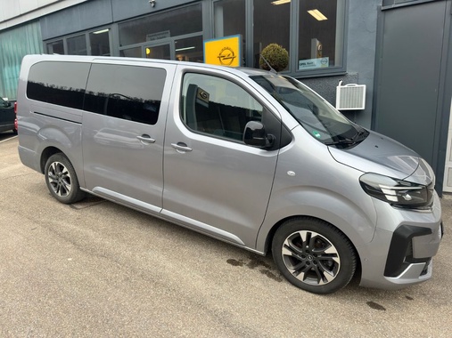 Opel Zafira 2024