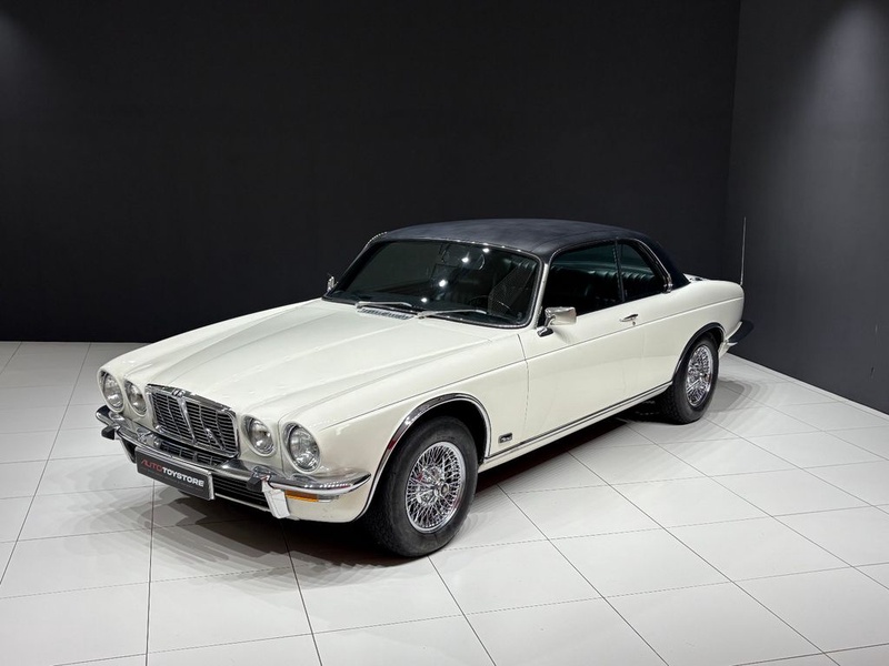 Jaguar XJ-6