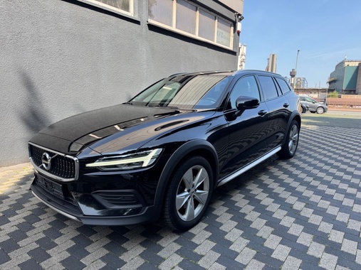 Volvo V60 2022
