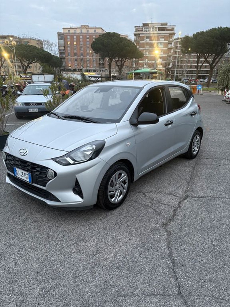 Hyundai i10