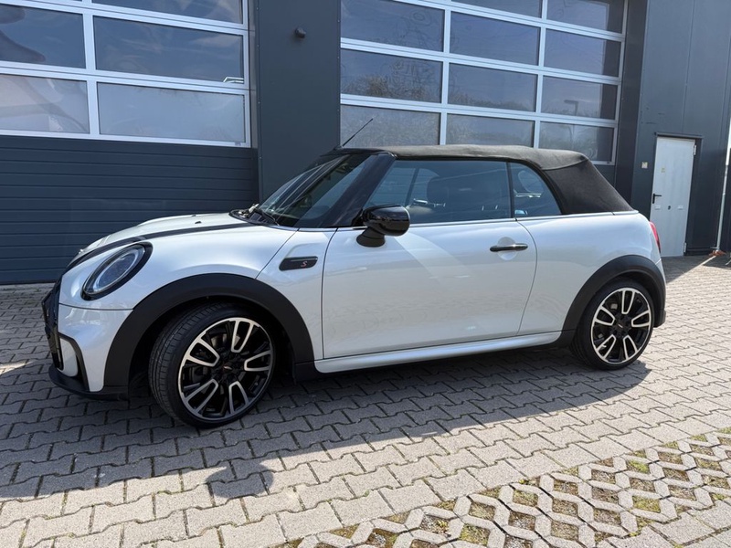 MINI Cabrio