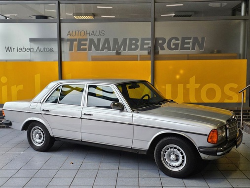 Mercedes-Benz 200 1983