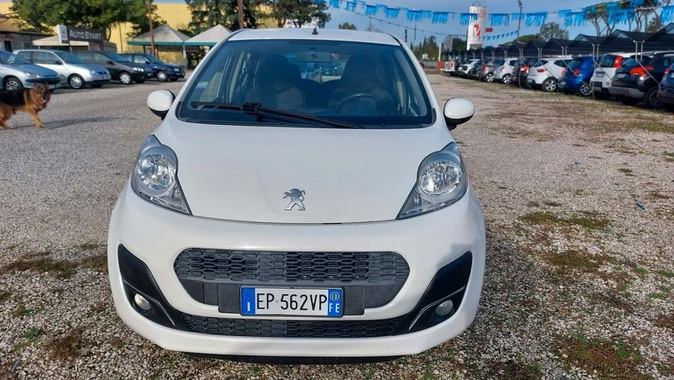 Peugeot 107 2012