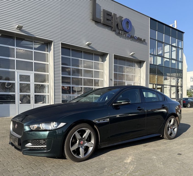 Jaguar XE