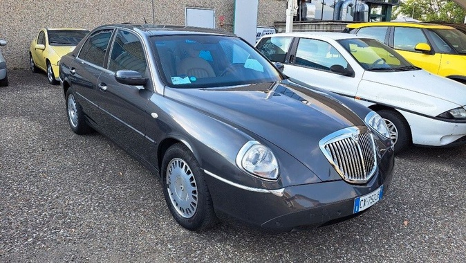 Lancia Thesis 2005