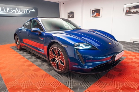 Porsche Taycan 2021
