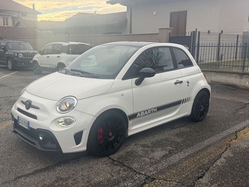 Abarth 595 2021