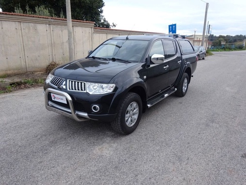 Mitsubishi Pajero 2012